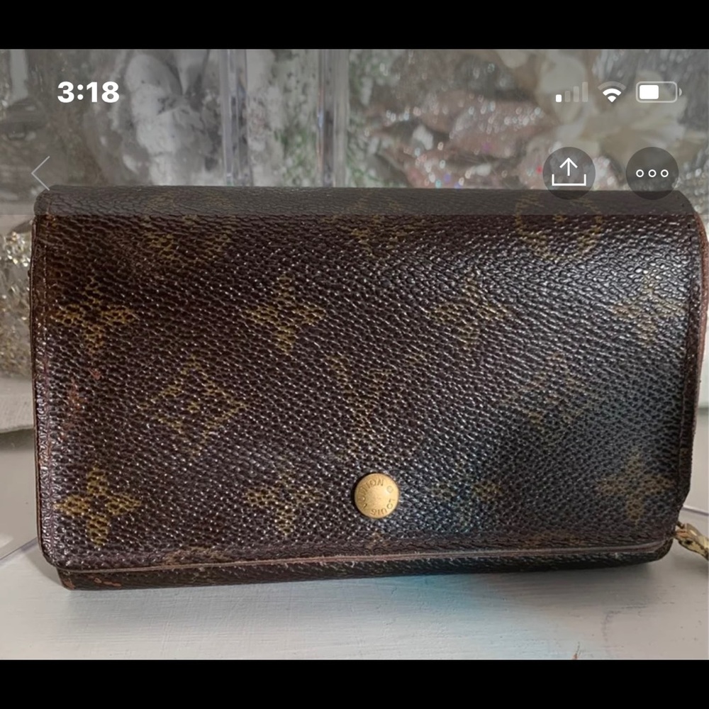 Authentic Vintage Preloved Louis Vuitton Wallet